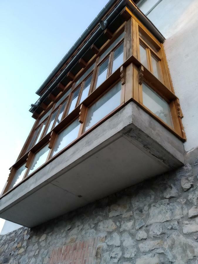 Castro Urdiales - La Vieja Estacion - Cerca De Bilbao Guest House Luaran gambar